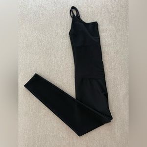 Onzie Yoga Ribbed One-Piece Leotard/Bodysuit. Color: Black 🖤 Size: S